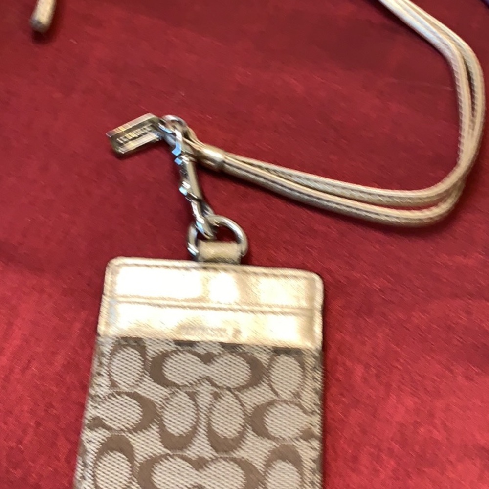 Coach Lanyards - Picture 4 of 7